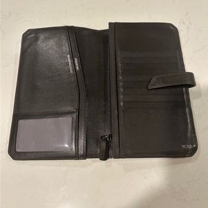 Tumi RFID Wallet
